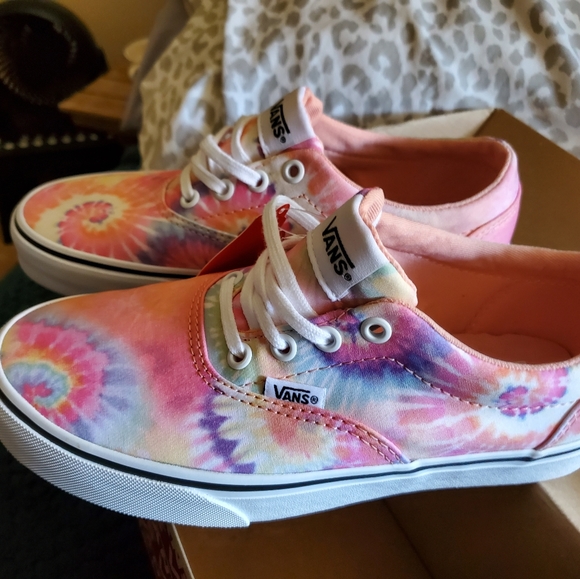 Womens vans size 6 - Picture 2 of 2